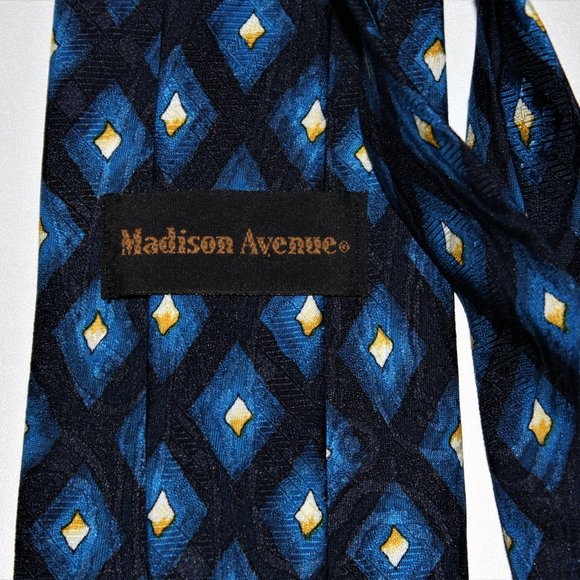 3/$30 Men's Ties Made in Canada - Picture 4 of 11